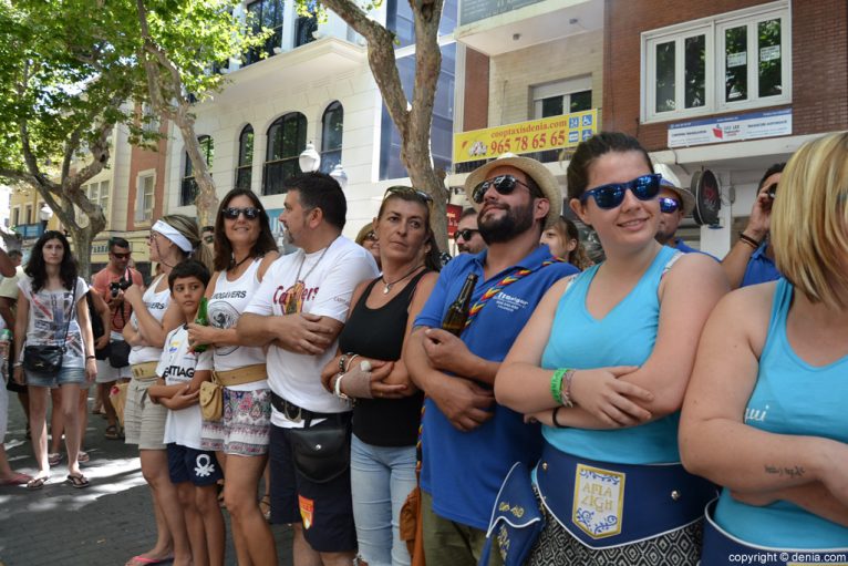 Concurso paellas Sant Roc 2016 Dénia - Ambiente en la calle Campos