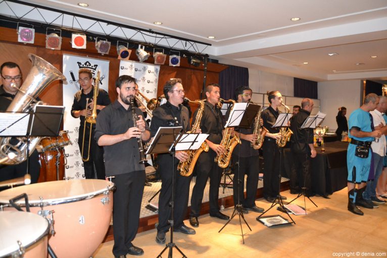 Cena de gala Moros y Cristianos Dénia - Cachorras Band