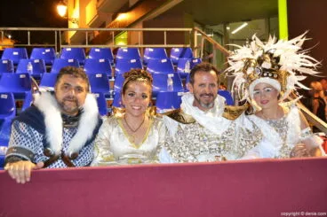 Desfile de Gala Moros y Cristianos Dénia 2016 – Capitanes y abanderadas