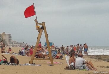 bandera roja en les marines