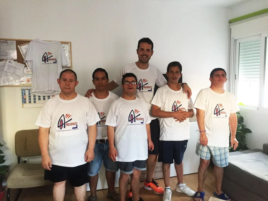 "En la diferencia está la igualdad", el mensaje que APROSDECO lanza al mundo 2 Camisetas de APROSDECO