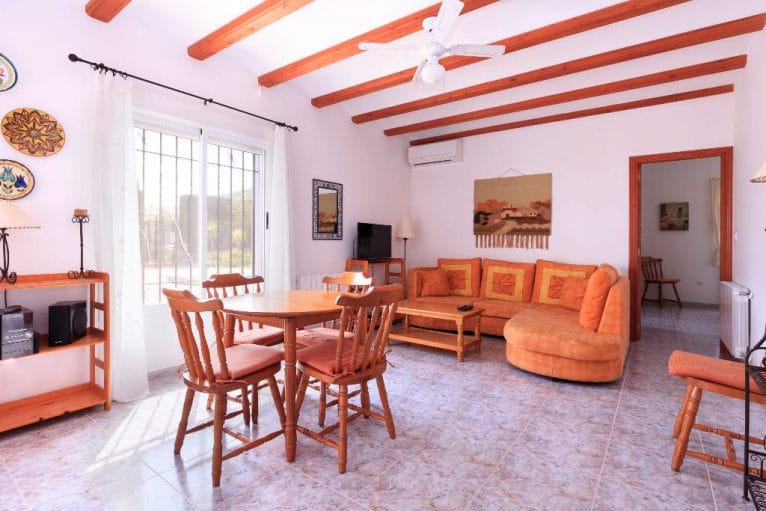 Comedor y salón Quality Rent a Villas