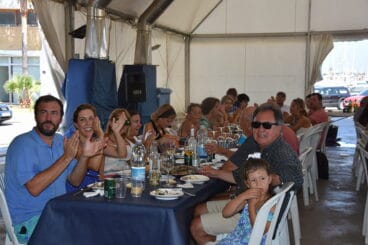 Comida de pescadores del concurso de especies