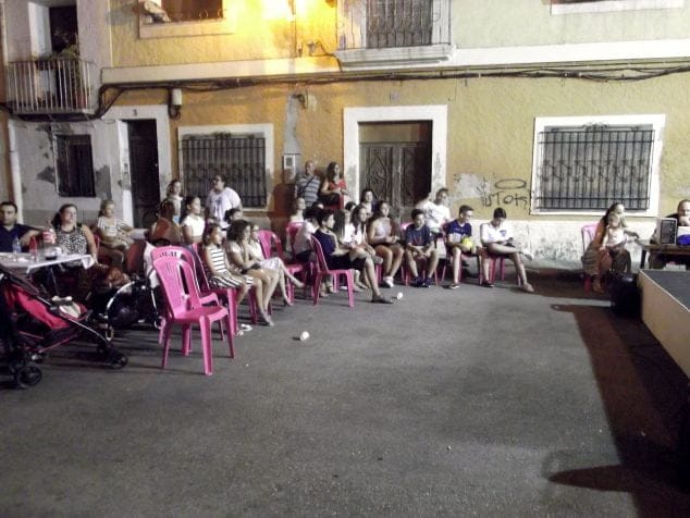 espectadores del festival infantil de baix la mar