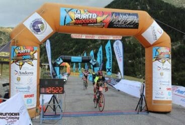 monica torres entrando en la meta