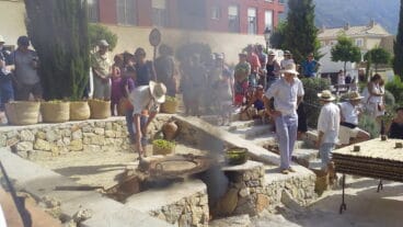 Mucho público siguiendo l`escaldà