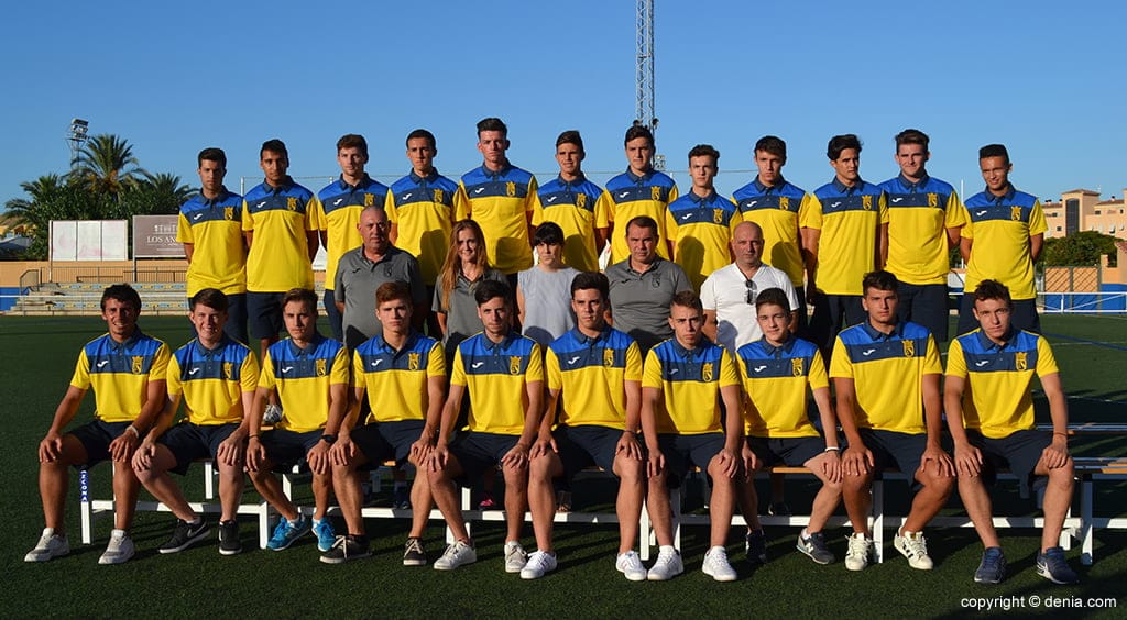 Plantilla del CD Dénia Juvenil A en la presentación
