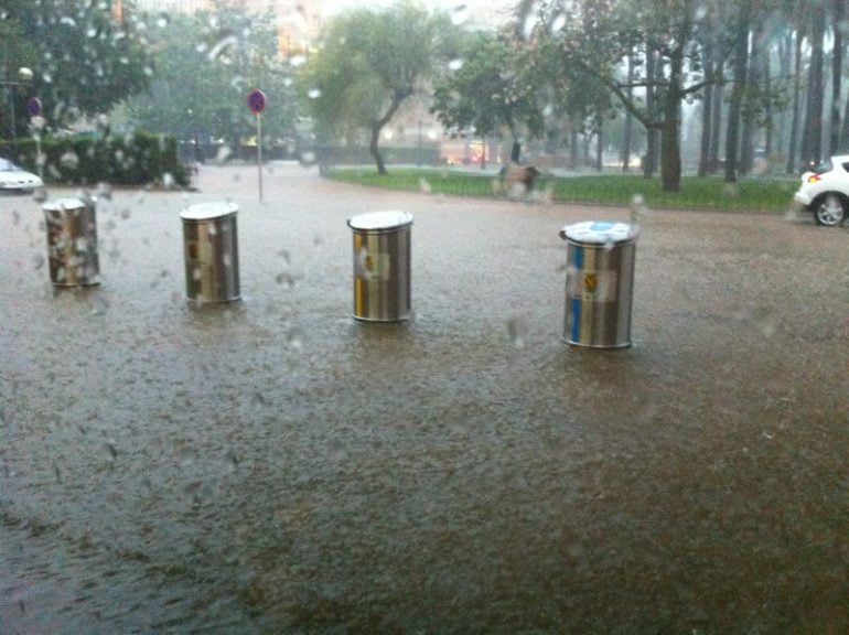 Plaza Jaume I totalmente inundada
