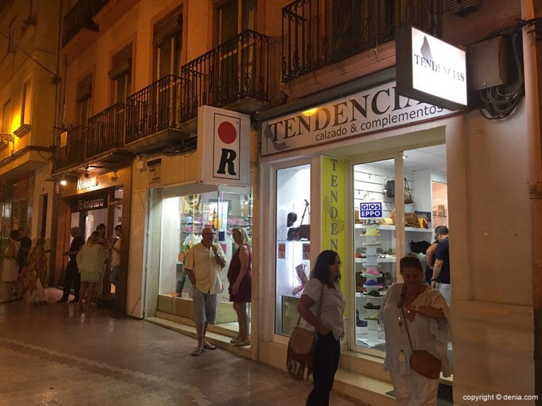 Tiendas abiertas hasta la medianoche