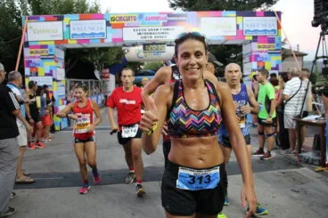 Vega Torró tras cruzar la línea de meta
