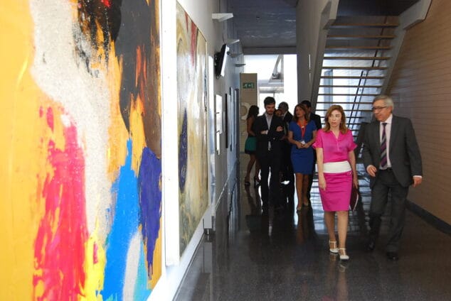 visita a la sala cuidart del hospital de denia durante la segunda edicion del congreso de arte y salud