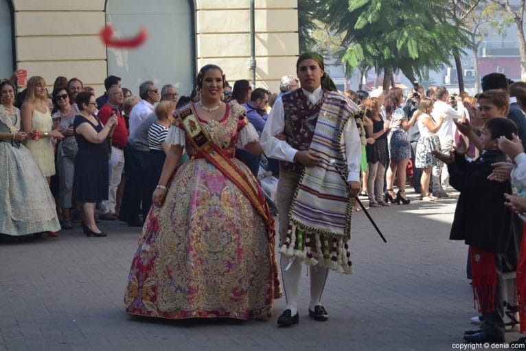 Presentación infantil Campaments 2017 - Llegada de los cargos 2017