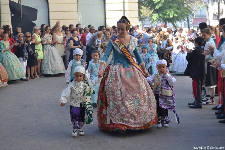 Presentación infantil Campaments 2017 - Llegada de la comisión