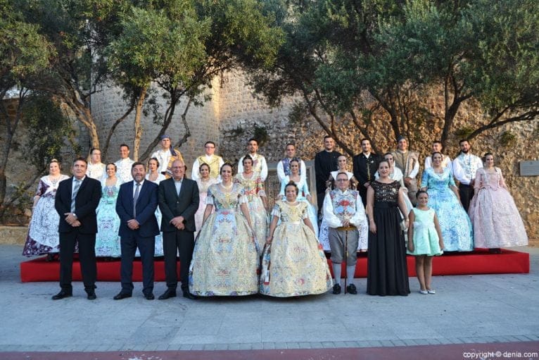 recepcion-de-invitados-a-la-presentacion-de-las-falleras-mayores-de-denia-cargos-fallas-2017