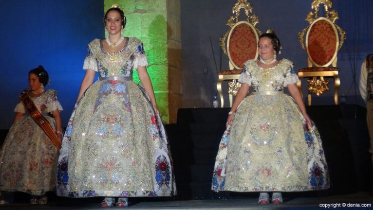 presentacion-falleras-mayores-denia-2017-ines-alacreu-y-mar-cabrera
