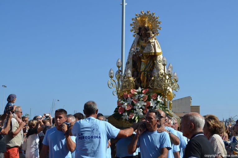 La Peregrina en Dénia - Imagen de la Virgen de los Desamparados