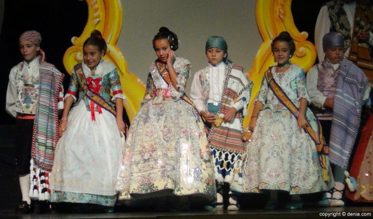 Presentación infantil Campaments 2017 - Comisión