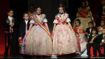 Presentación infantil falla Diana – María y Gisela