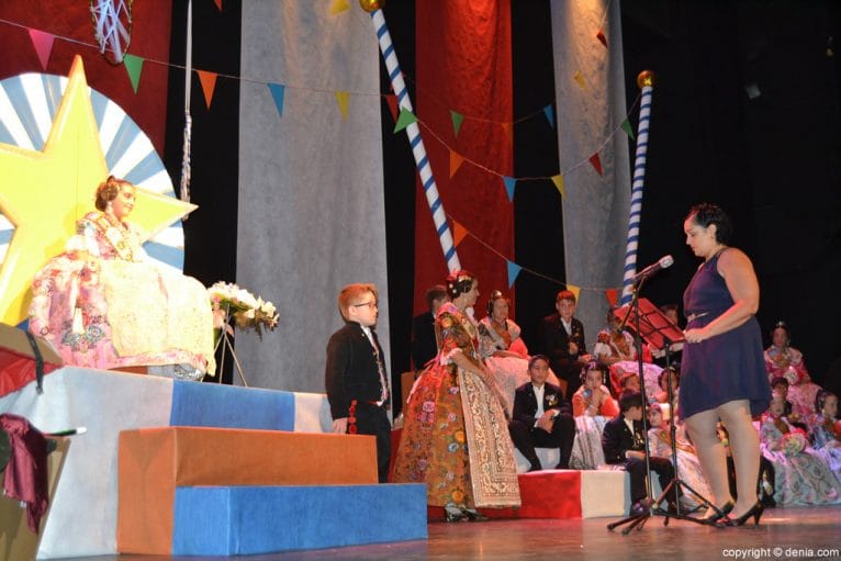 Presentación infantil falla Diana - Exaltadora Vanessa Delgado