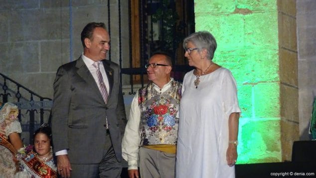 34 presentacion falleras mayores denia 2017 pleitesia cofradia santissima sang