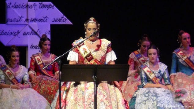 35 presentacion campaments 2017 cristina moll