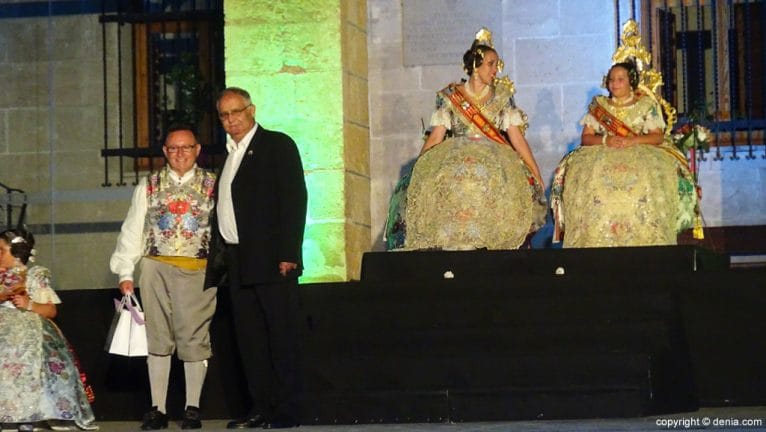 presentacion-falleras-mayores-denia-2017-pleitesia-entidades-locales