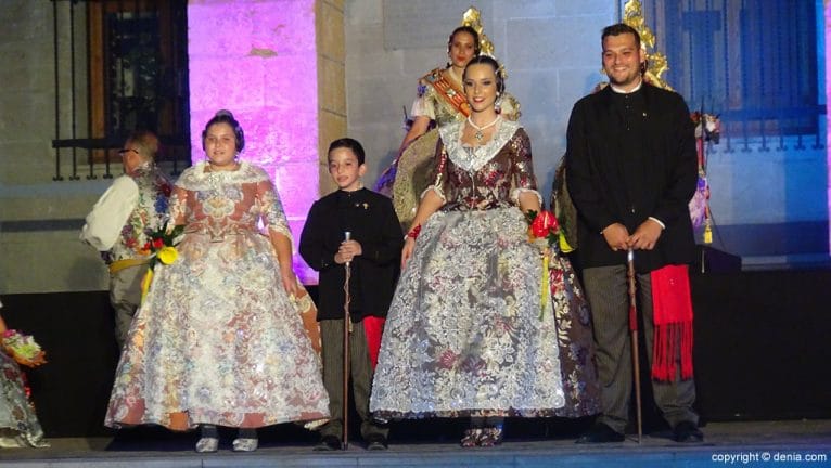 presentacion-falleras-mayores-denia-2017-pleitesia-falla-centro
