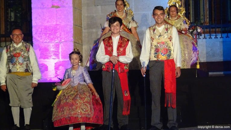 presentacion-falleras-mayores-denia-2017-pleitesia-falla-darrere-del-castell