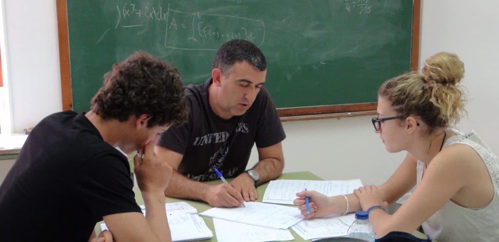 Alumnos de Estudios EDES