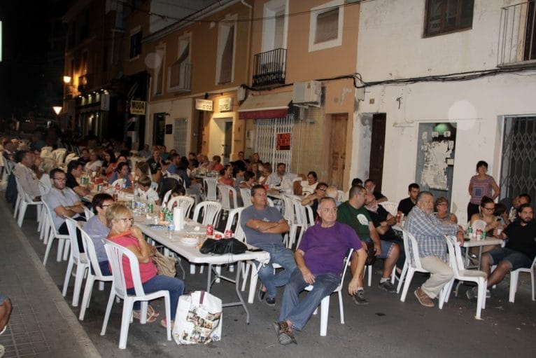 Cena en la calle Vicent Andrés Estellés