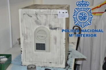 Detienen a un hombre por intentar asaltar la caja fuerte de una anciana