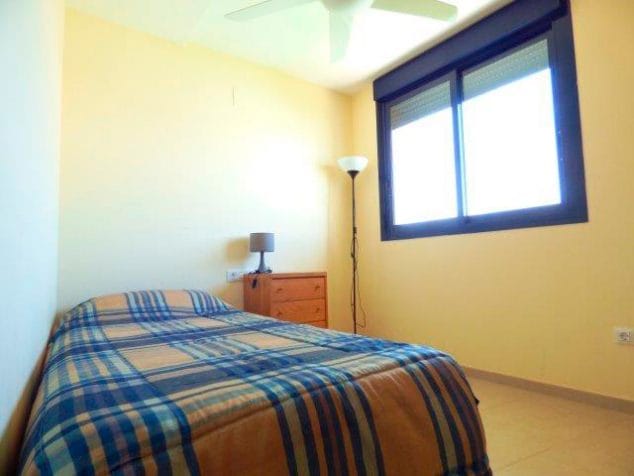 AFIN te ofrece en alquiler un apartamento con piscina, jacuzzi y acceso directo a la playa 6 dormitorio apartamento afin