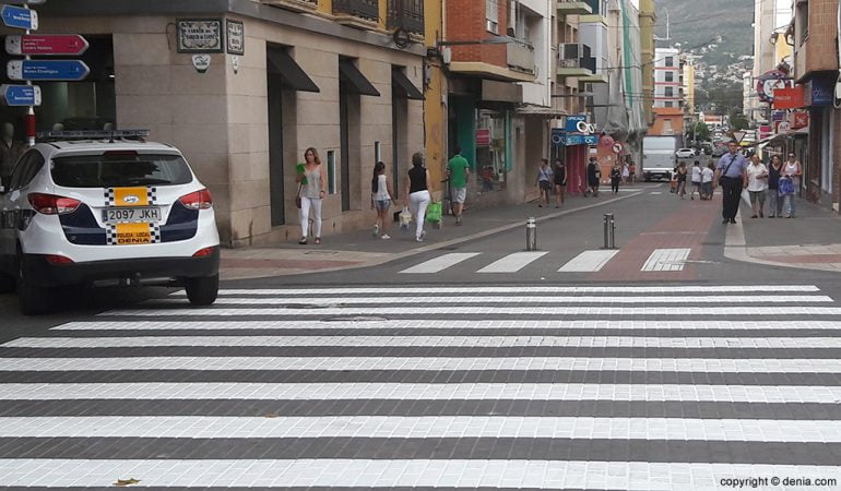 Zebra crossing Els Quatre Cantons