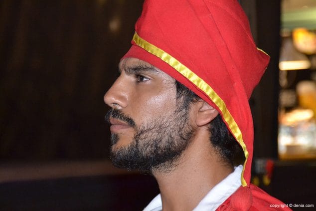perfil de uno de los bailarines