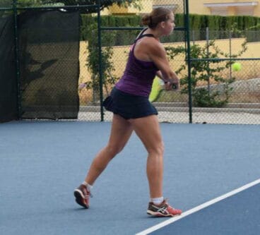 silvia bordes golpeando de reves