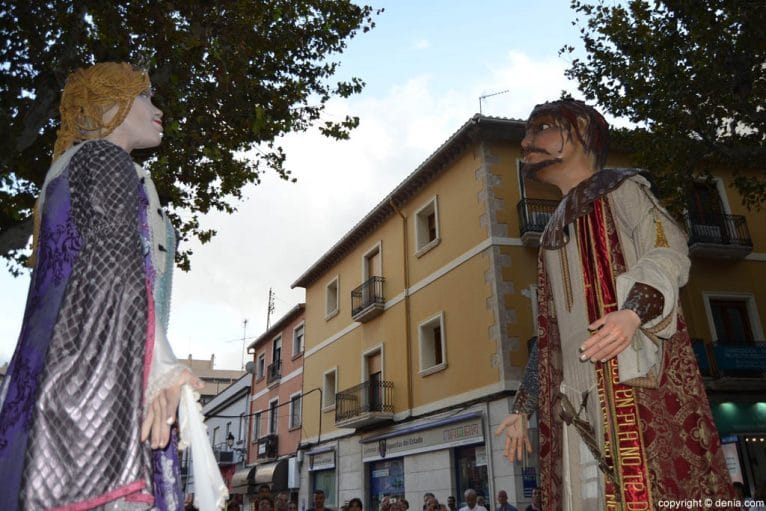 Dianium Dansa celebra el 9 d'Octubre - Gigantes Tirante y Carmesina