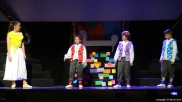 Presentación infantil falla Centro 2017 – Personajes de Al Revés