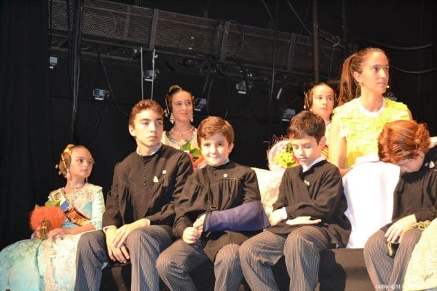 33 presentacion infantil falla centro 2017 comision infantil