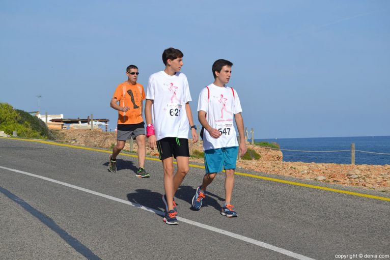 IV Walk for World Breast Cancer Day Dénia - participants reaching the end