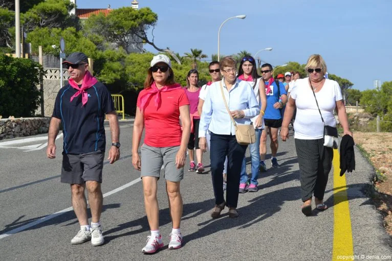 IV Caminata por el Día Mundial del Cáncer de Mama Dénia - llegada al final del recorrido
