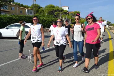 IV Caminata por el Día Mundial del Cáncer de Mama Dénia – llegando al final