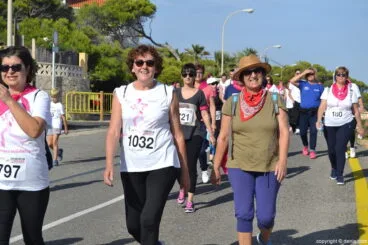 IV Caminata por el Día Mundial del Cáncer de Mama Dénia – llegando al final