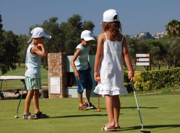 alumnos de la escuela de golf la sella