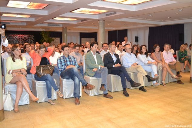 asistentes a la reunion de la junta directiva regional del pp en la comunitat valenciana