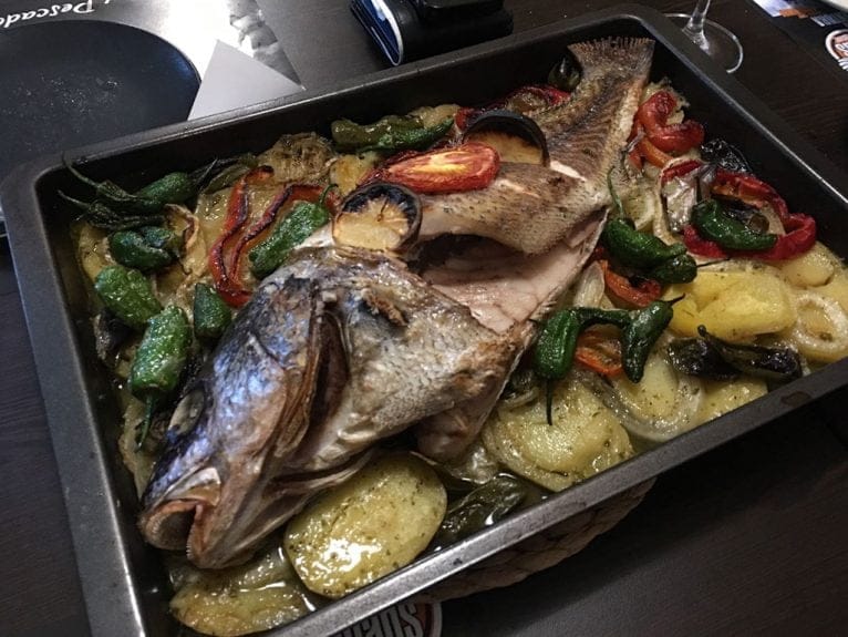 Pescado al horno Tasca Ramonet