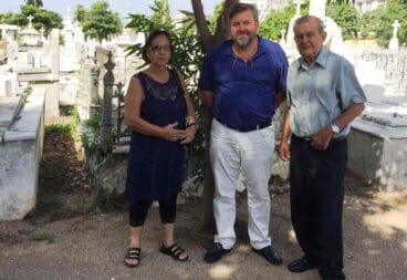 Rafa Carrió con familiares de Chabàs