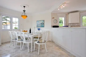 Zona comedor casa Quality Rent a villas