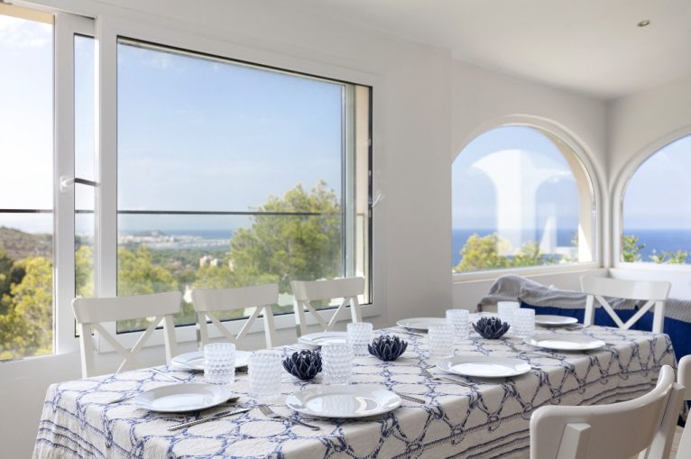 Zona comedor con vistas Quality Rent a Villa