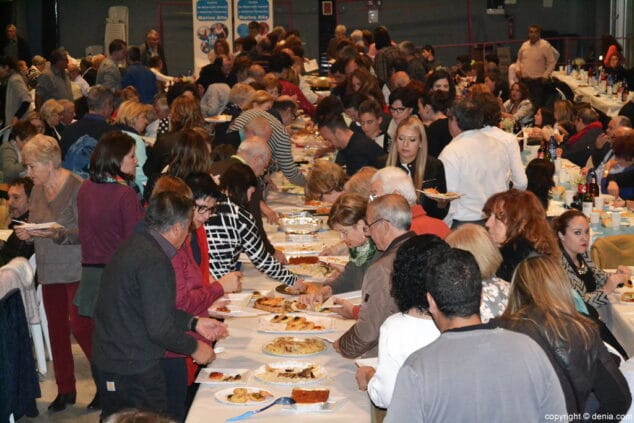 07 cena benefica ludai 2016 invitados