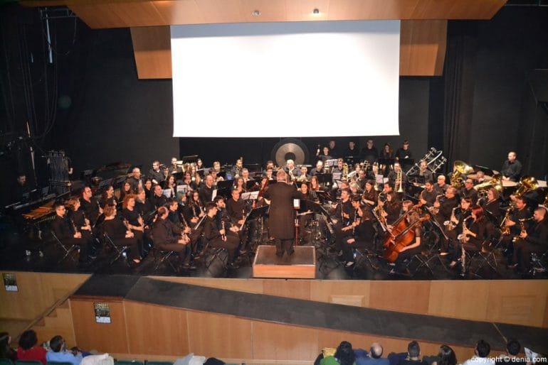 Concierto de Santa Cecilia de la Banda de Dénia - Músicos de la banda